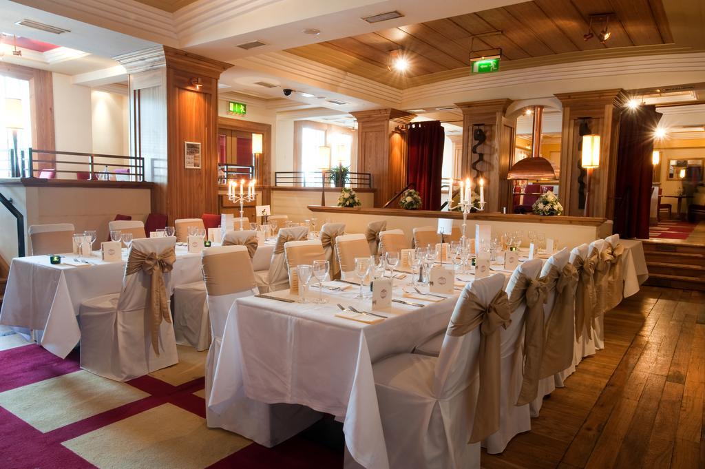 Carnegie Court Hotel Swords Exterior photo